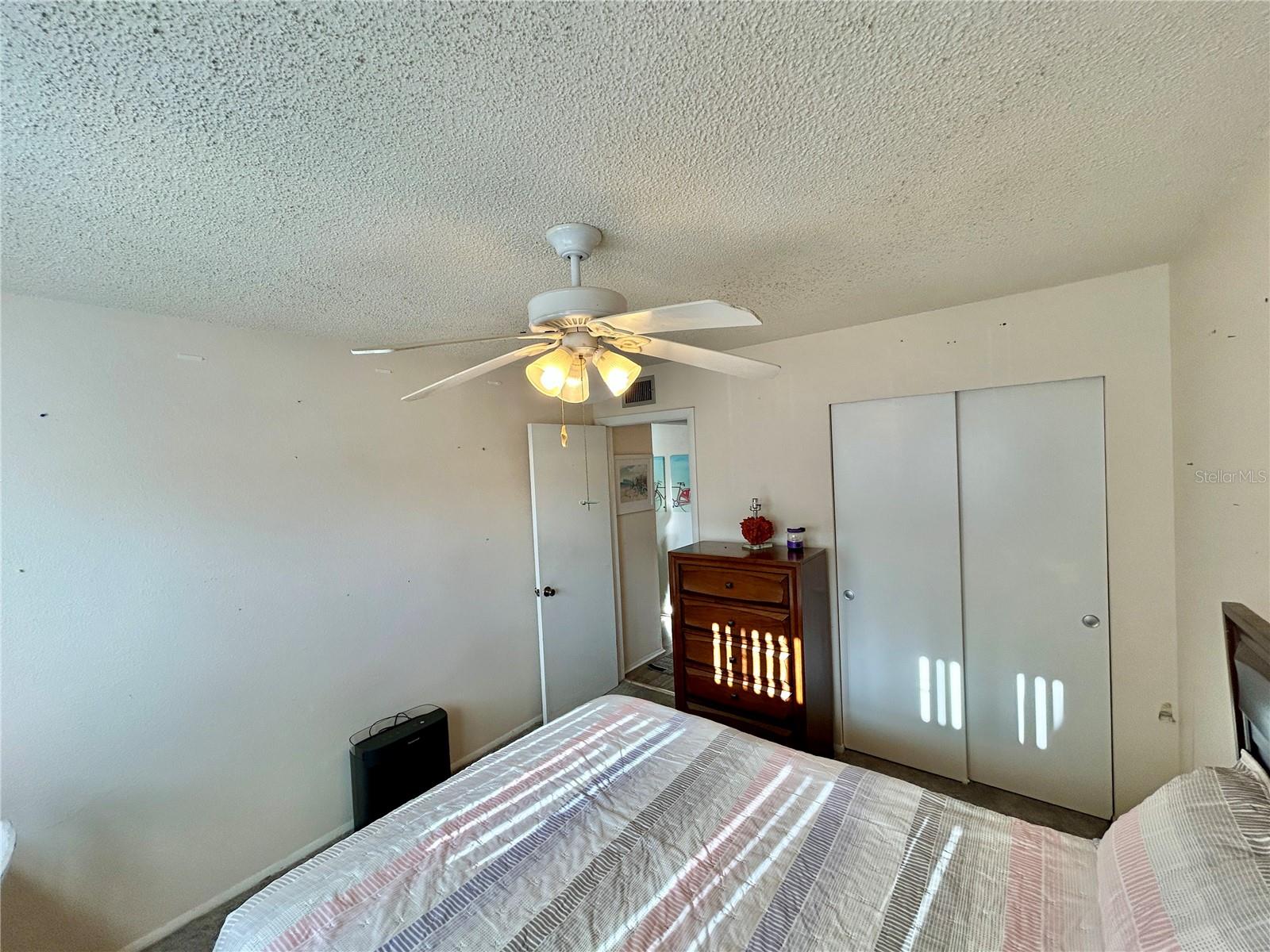 ON TOP OF THE WORLD - Residential