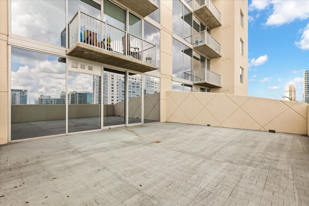 Photo of 155 S Court Avenue #1011, Orlando, FL 32801 (MLS # O6346010)