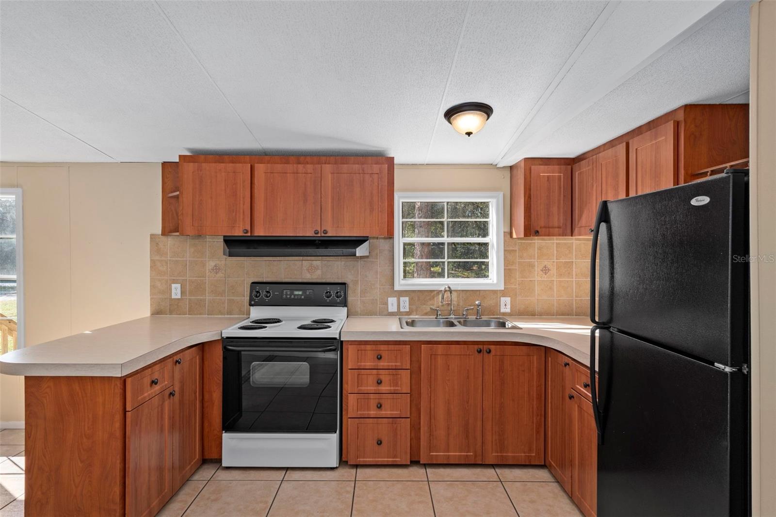 LEISURE ACRES UNIT 04A - Residential