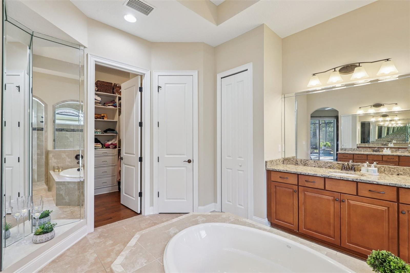 LAS CALINAS - Residential