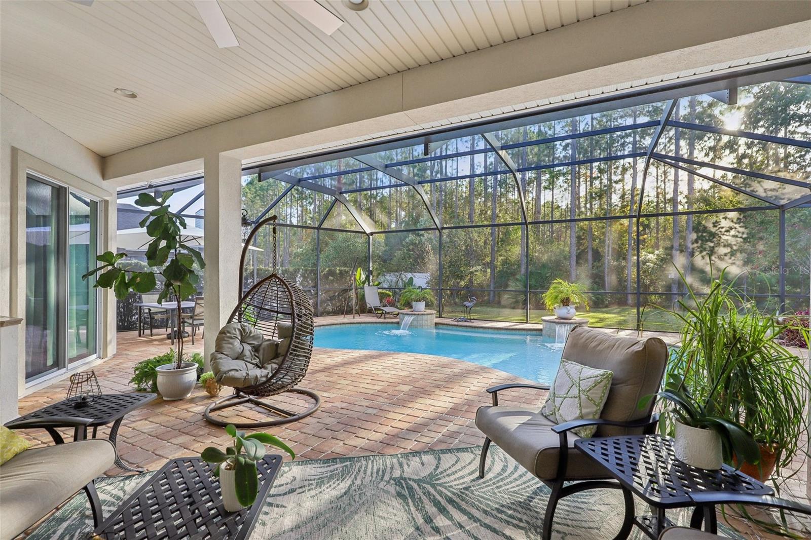 LAS CALINAS - Residential