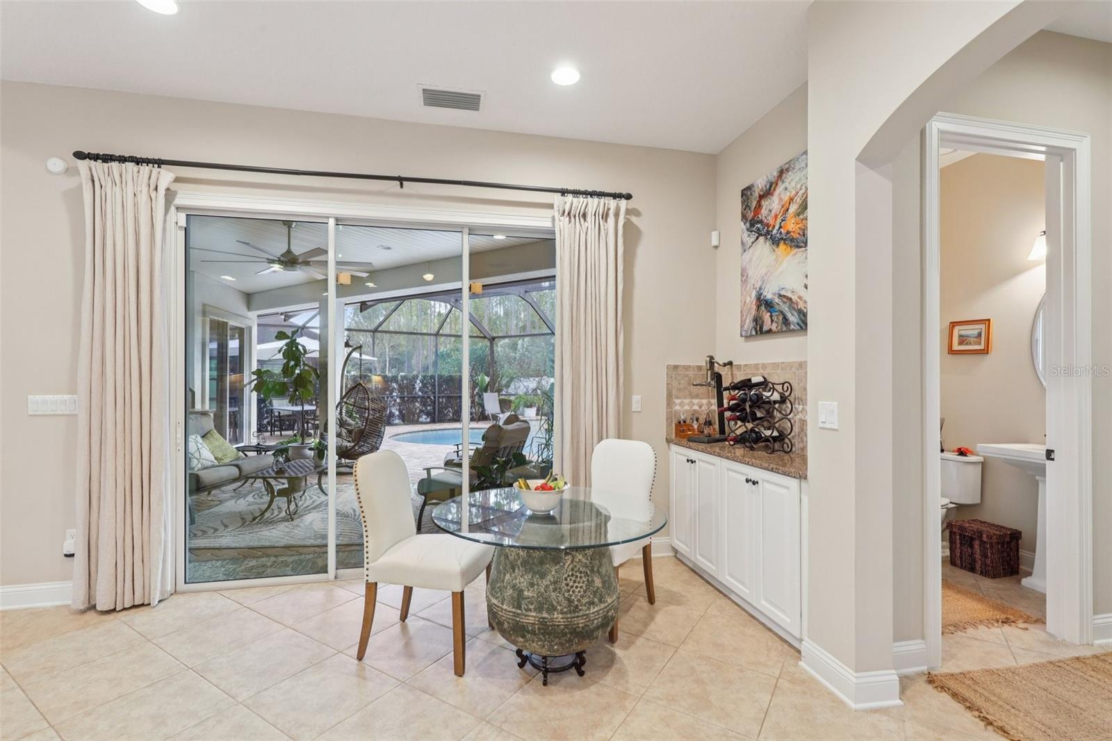 LAS CALINAS - Residential