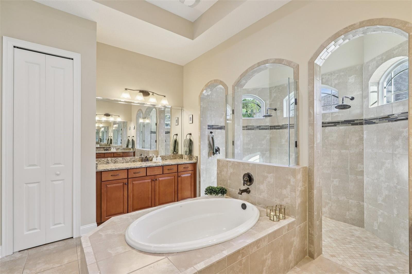 LAS CALINAS - Residential