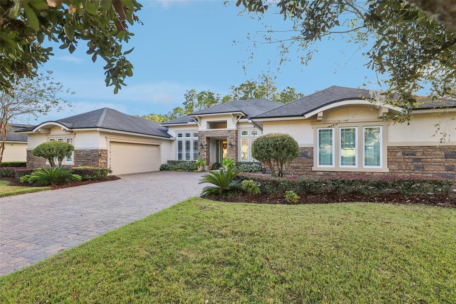 LAS CALINAS - Residential