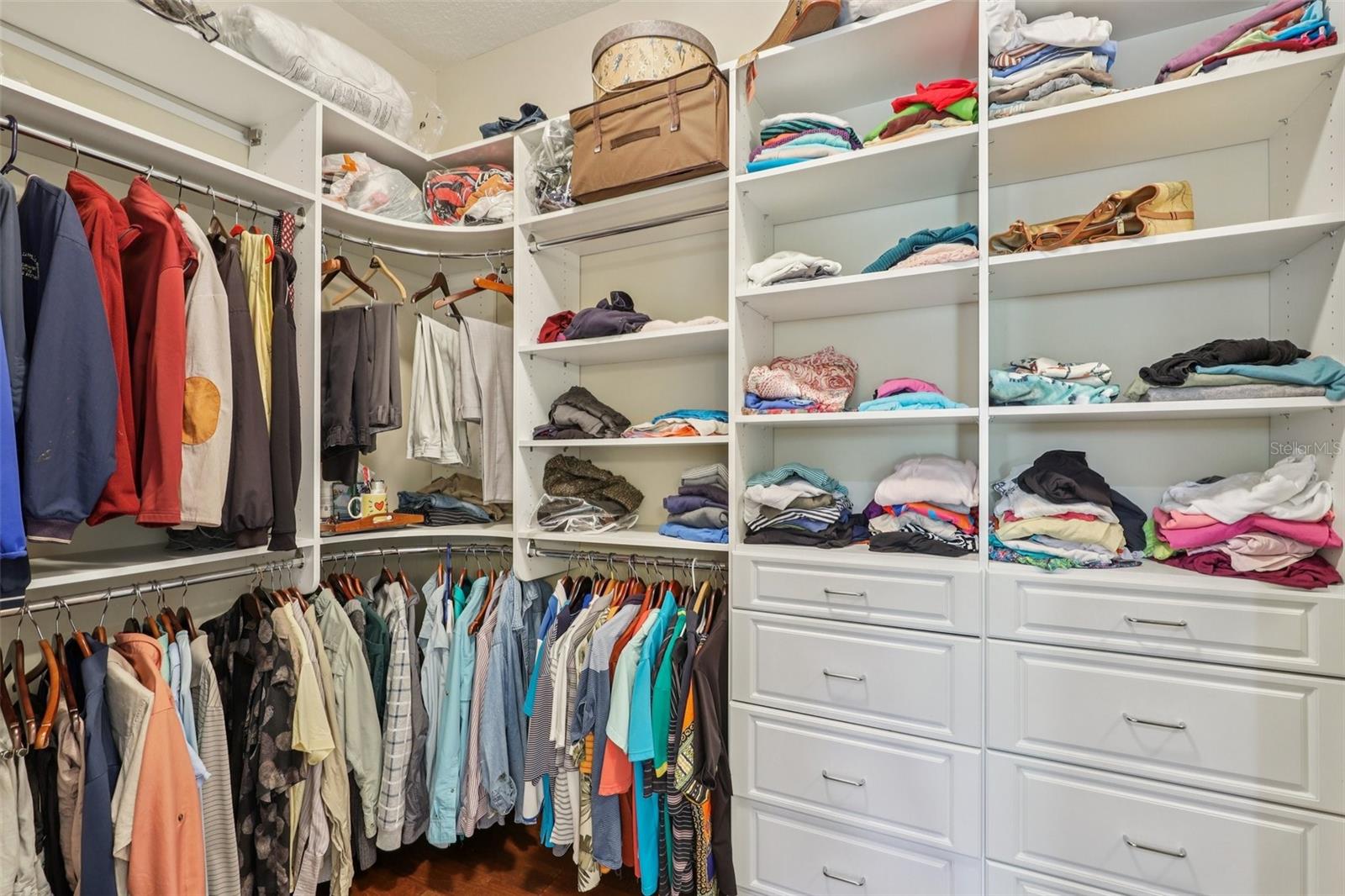 LAS CALINAS - Residential