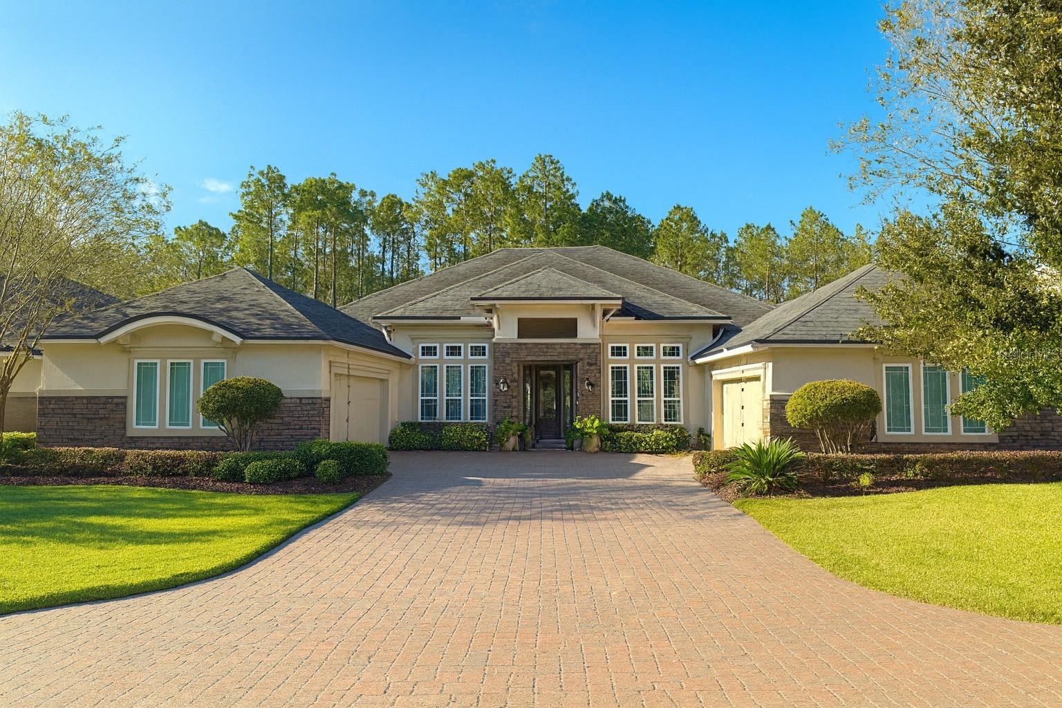 LAS CALINAS - Residential