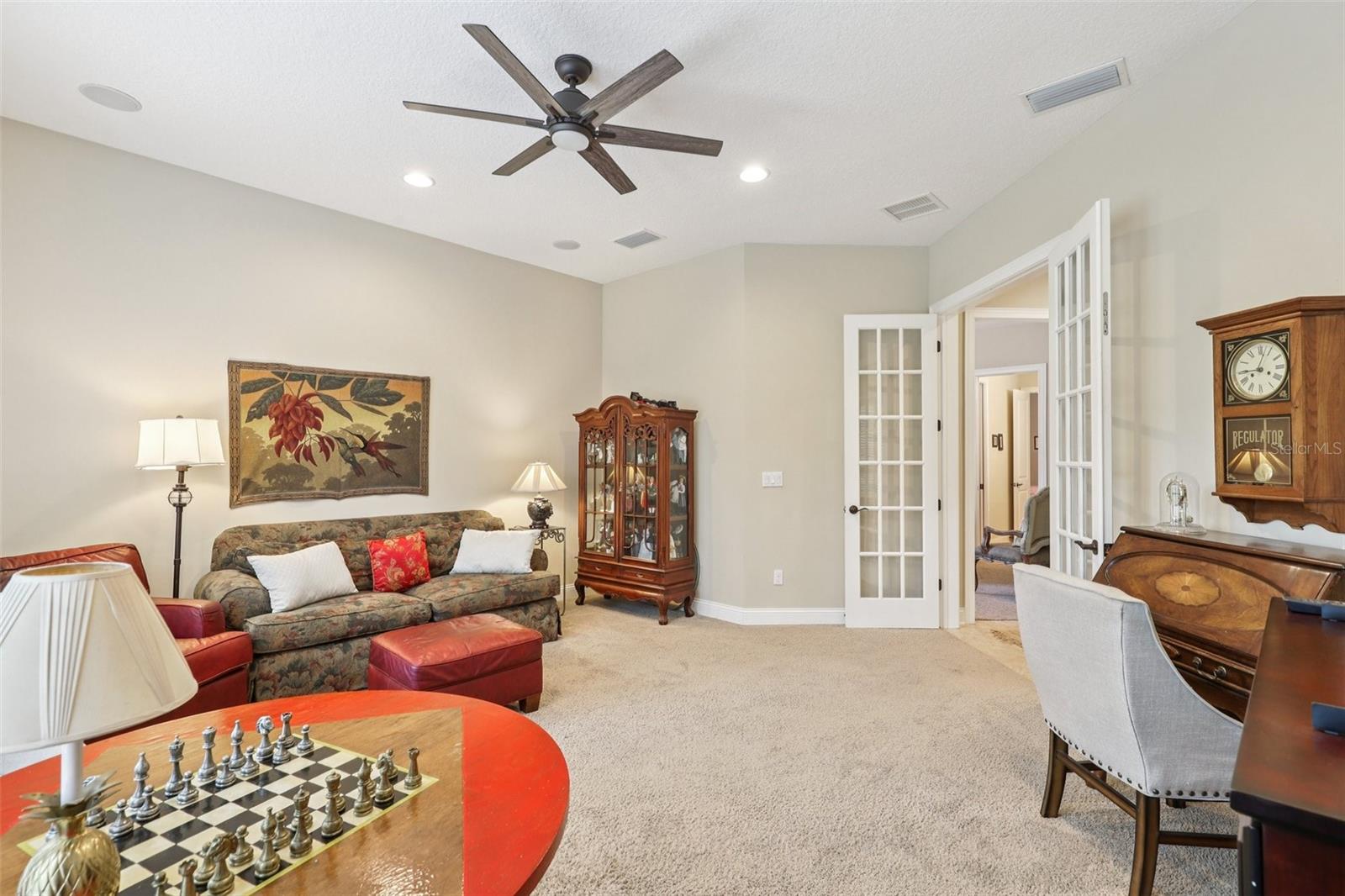 LAS CALINAS - Residential