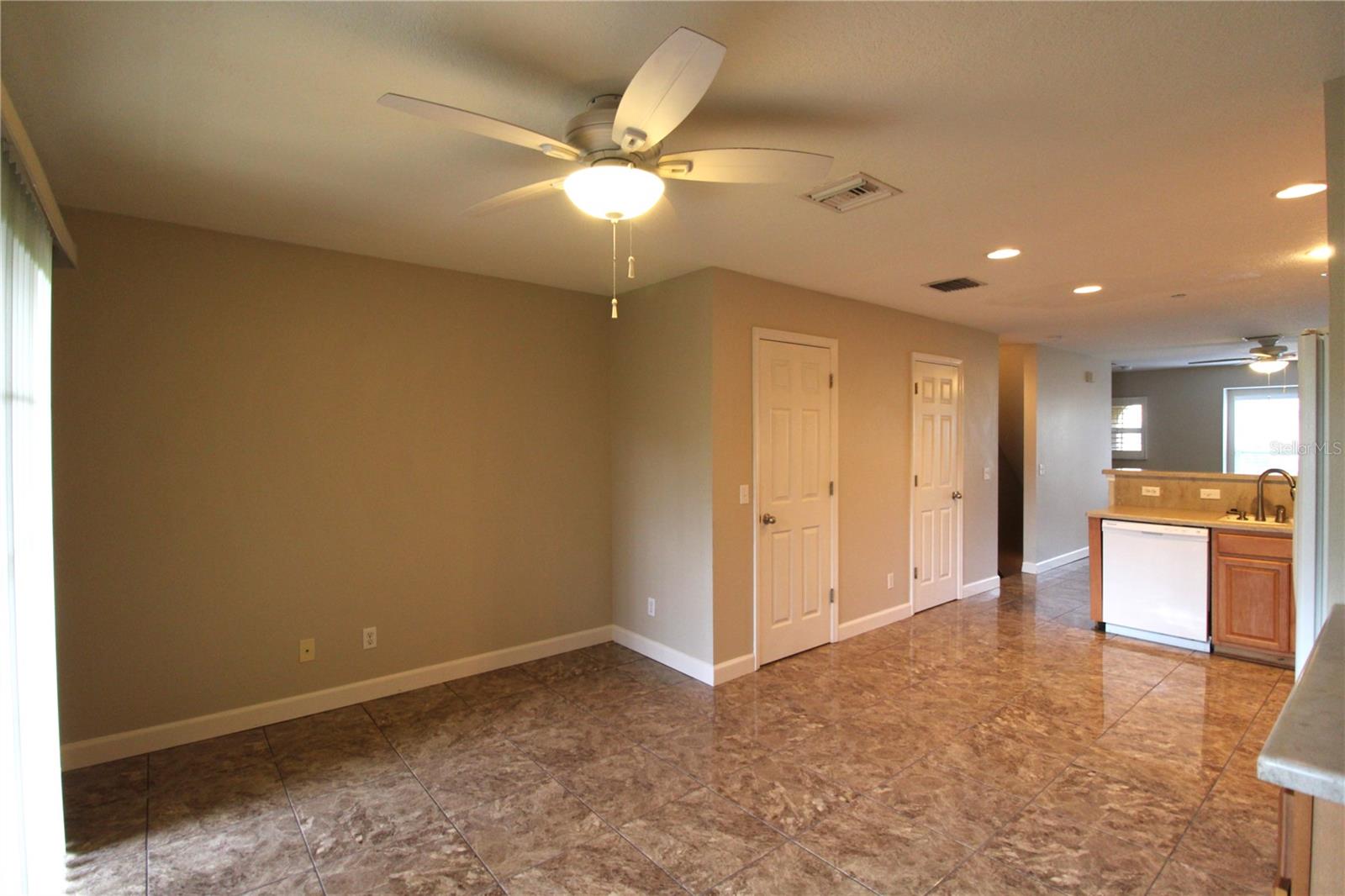 8828 WHITE SAGE LOOP