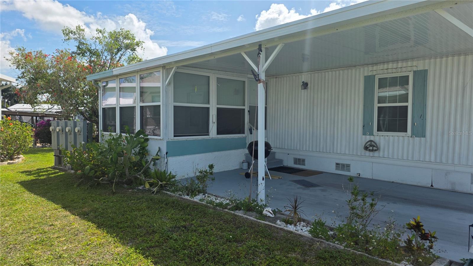 LAZY LAGOON MOB HME PARK COOP - Residential
