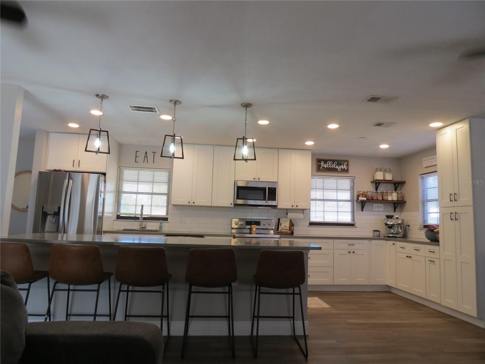 PRIMA VISTA - Residential