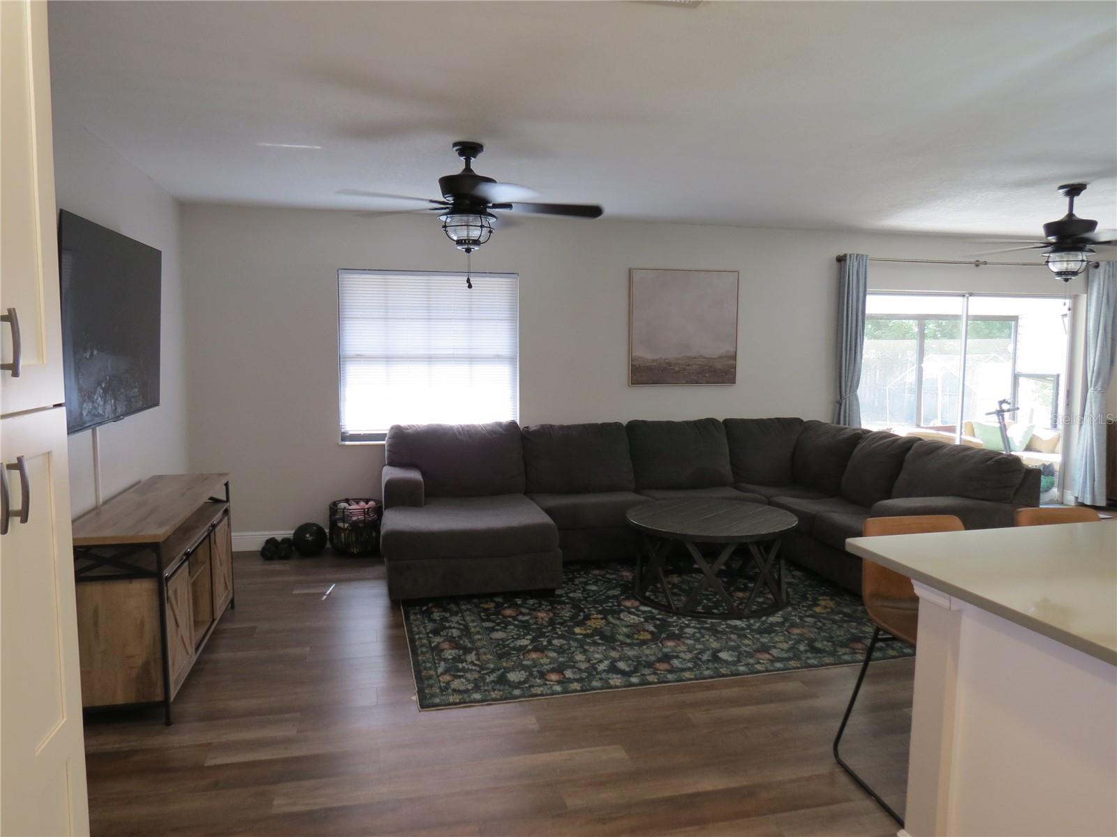 PRIMA VISTA - Residential