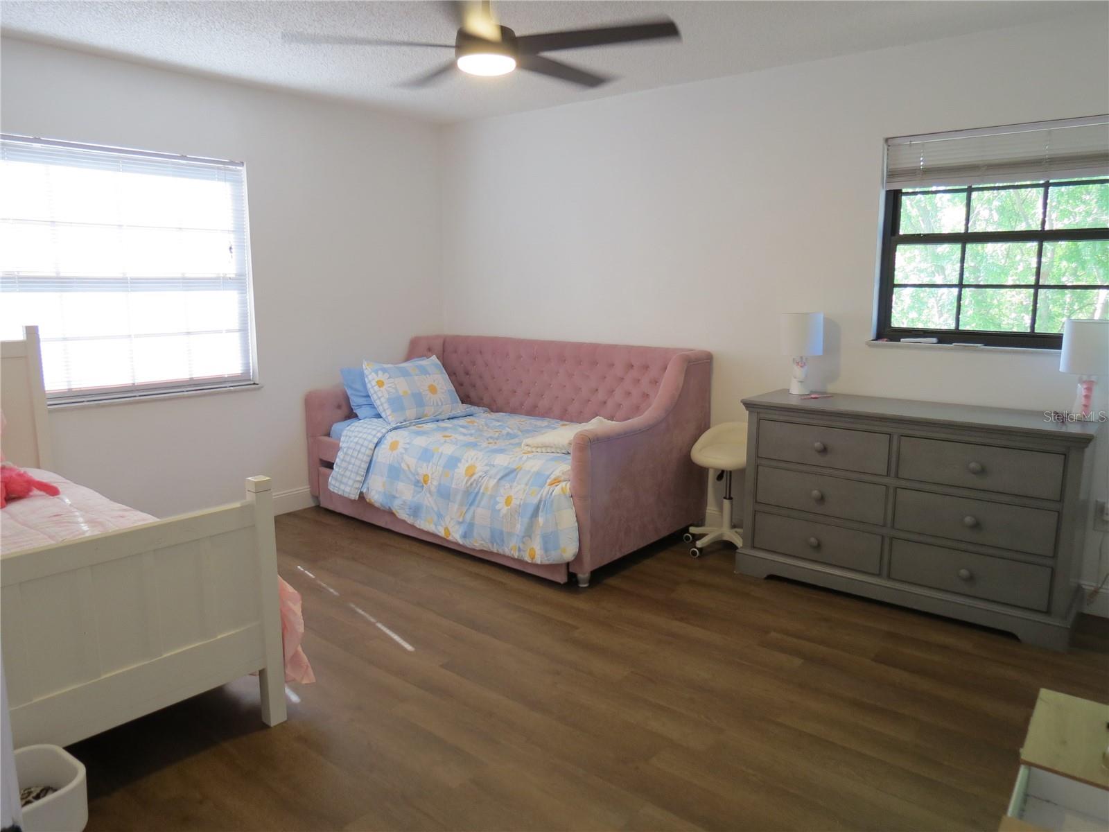 PRIMA VISTA - Residential