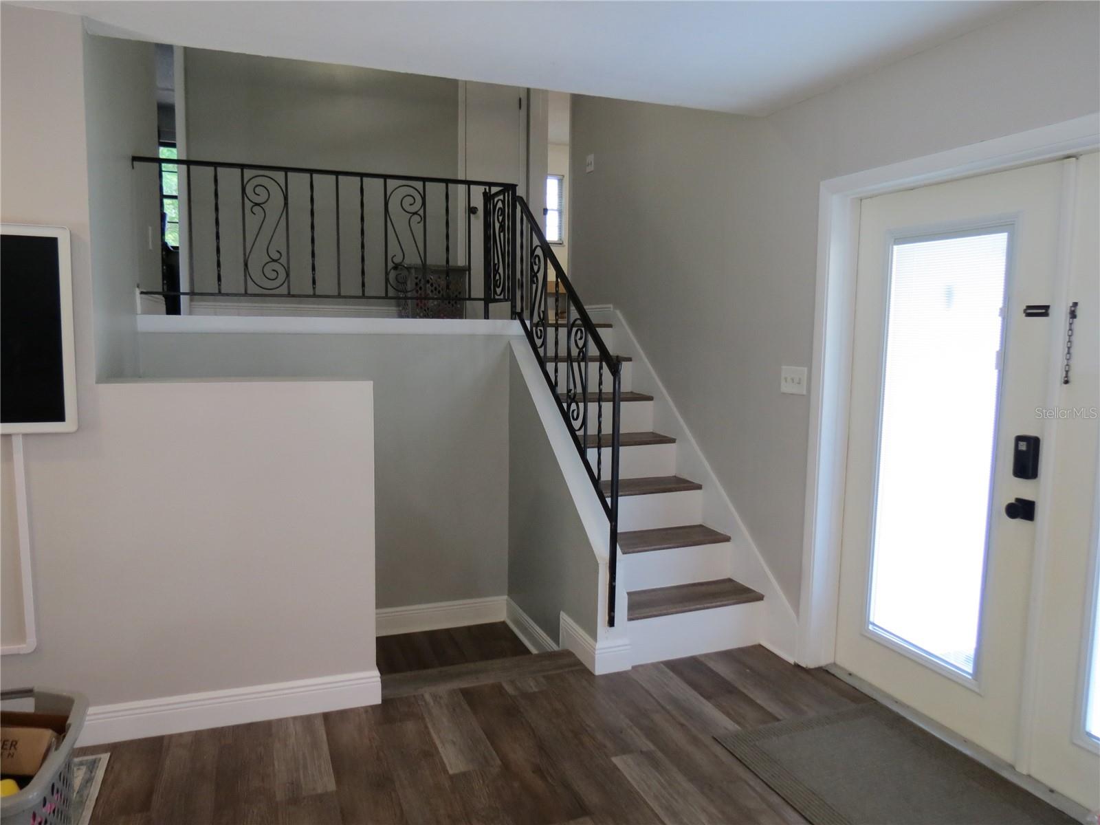 PRIMA VISTA - Residential