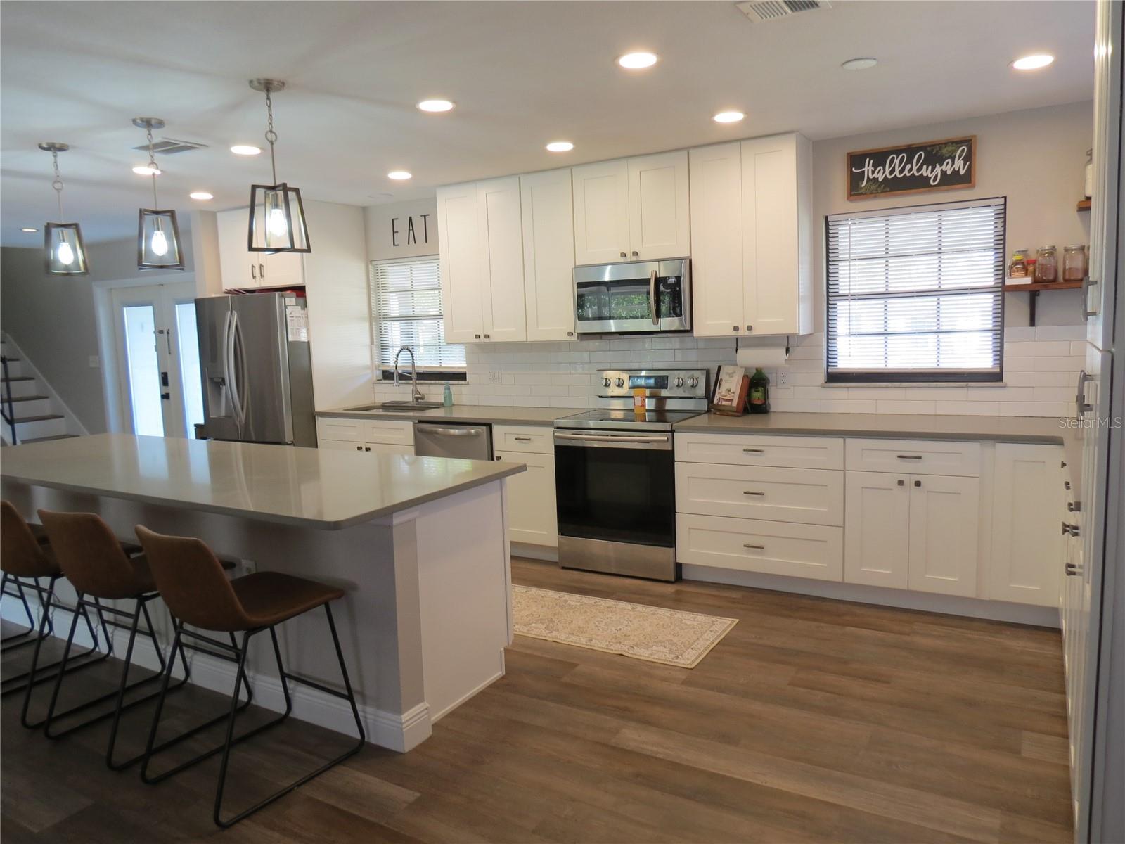 PRIMA VISTA - Residential