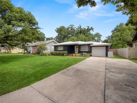 A home in LAKELAND