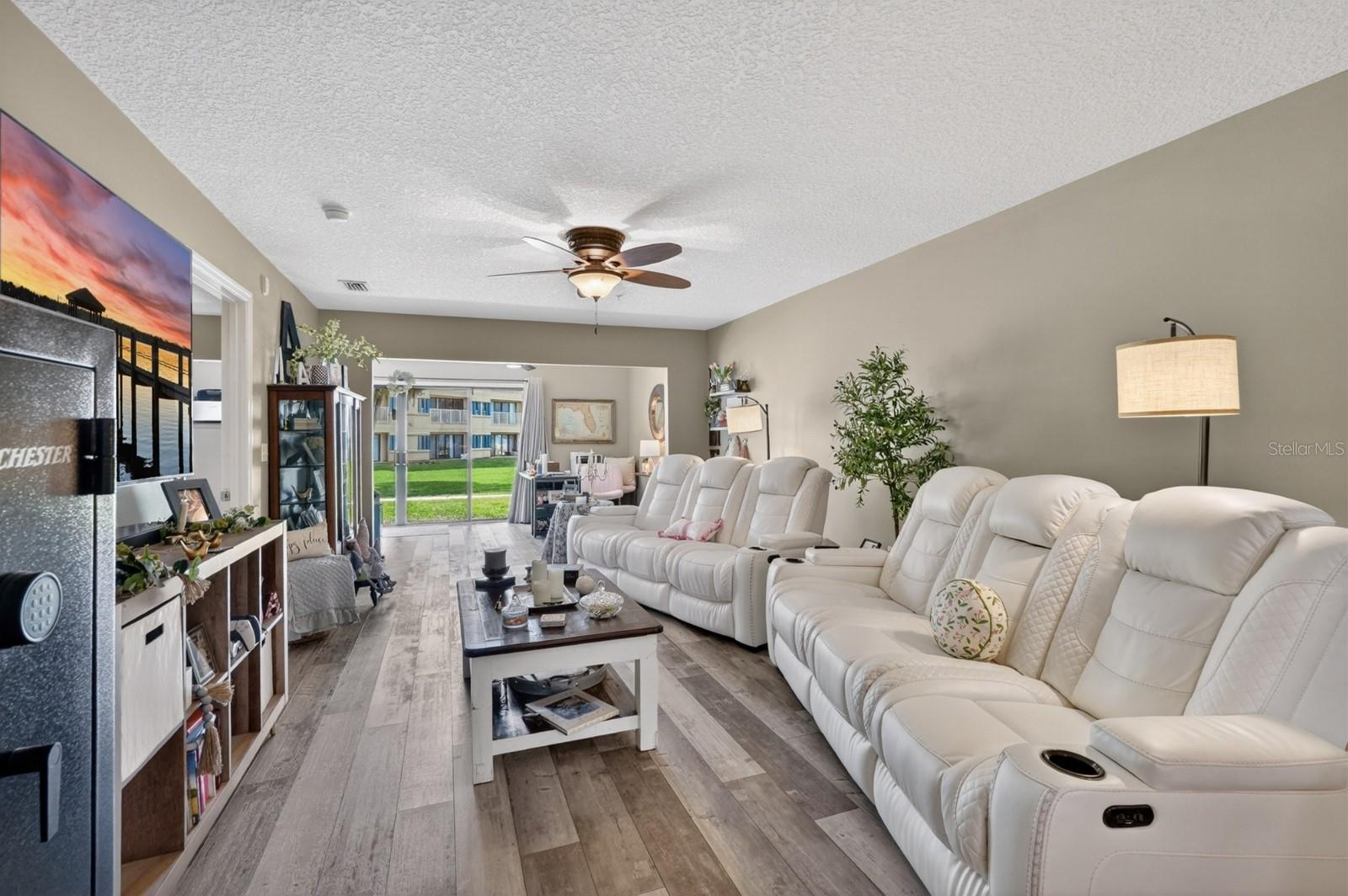SPORTSMANS LODGE - Residential