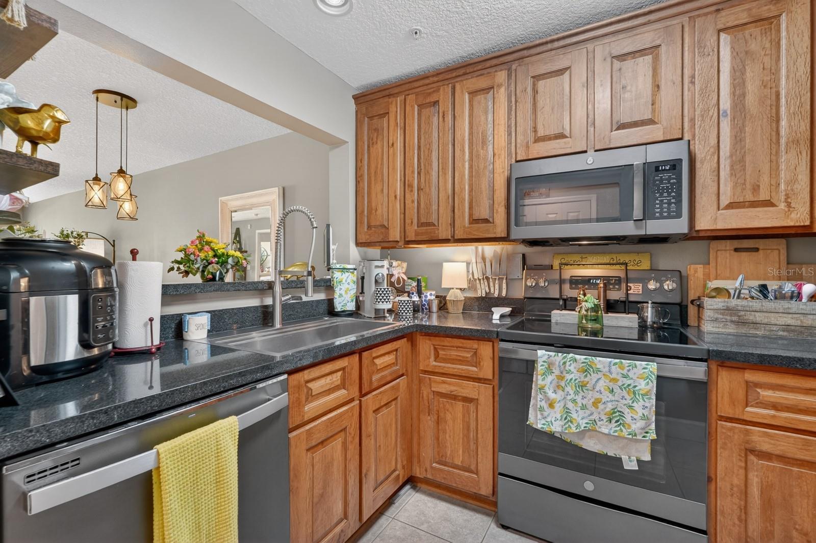 SPORTSMANS LODGE - Residential
