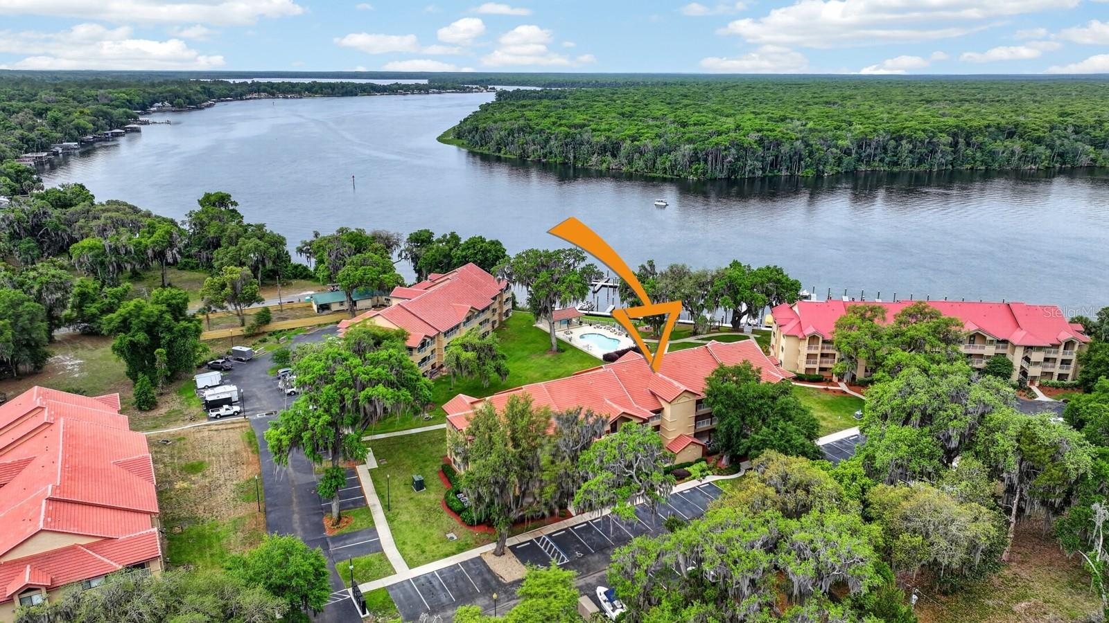 SPORTSMANS LODGE - Residential