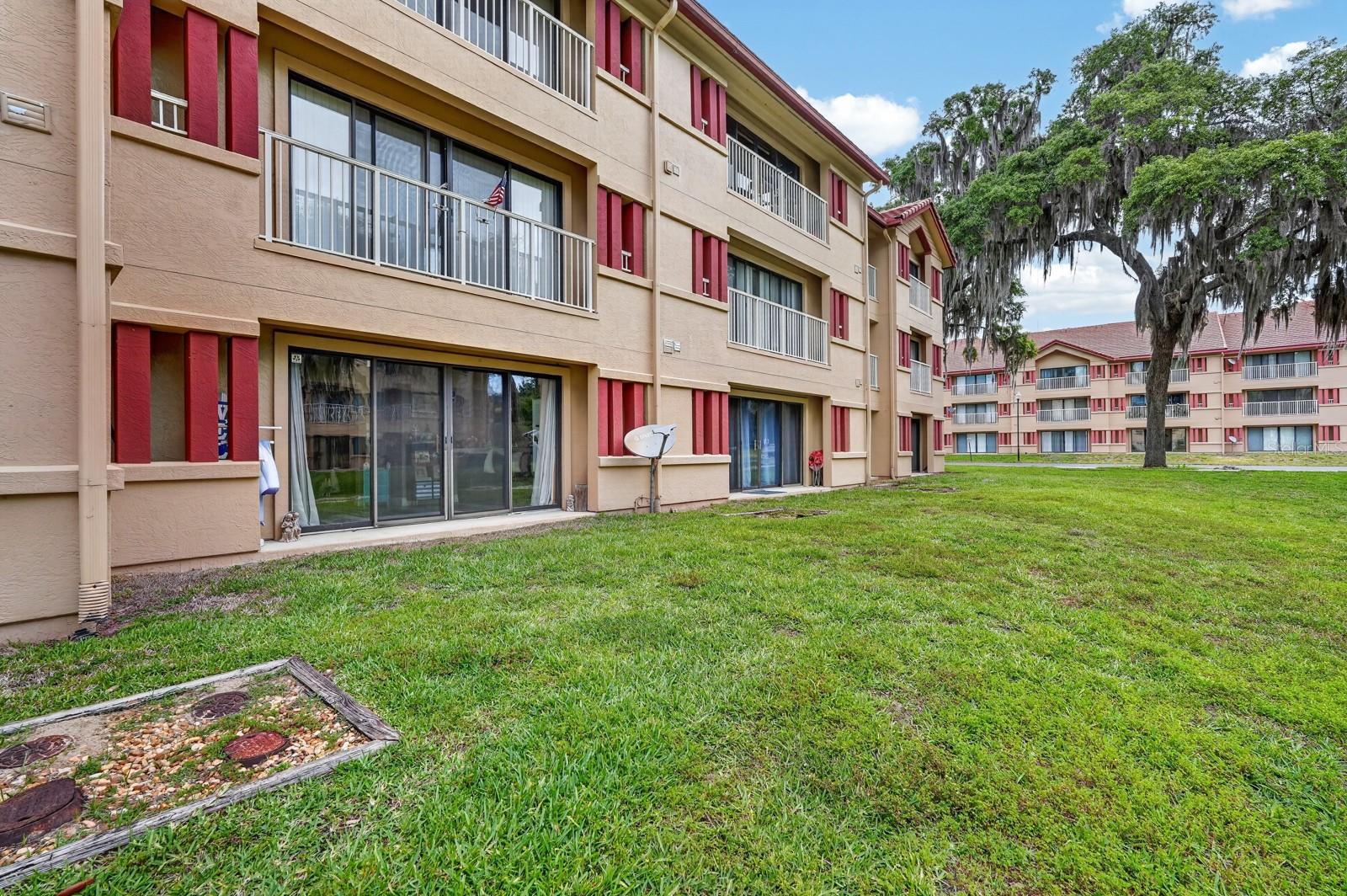 SPORTSMANS LODGE - Residential