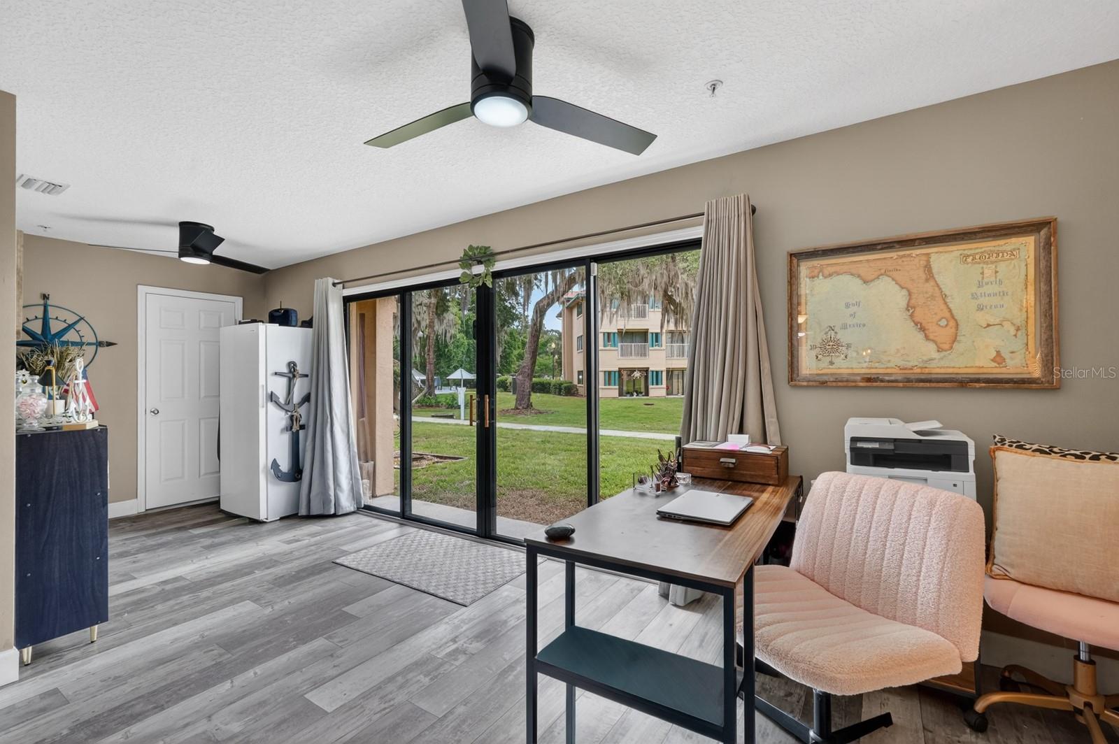 SPORTSMANS LODGE - Residential