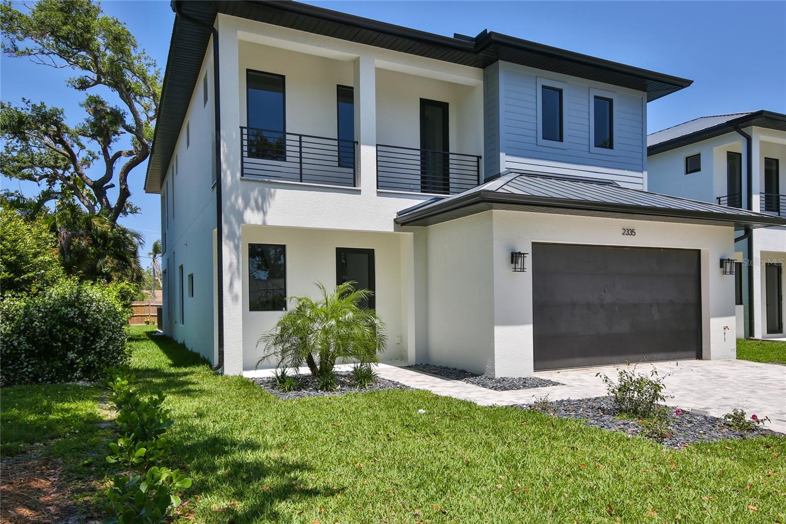 RIDGEWOOD - Residential Lease