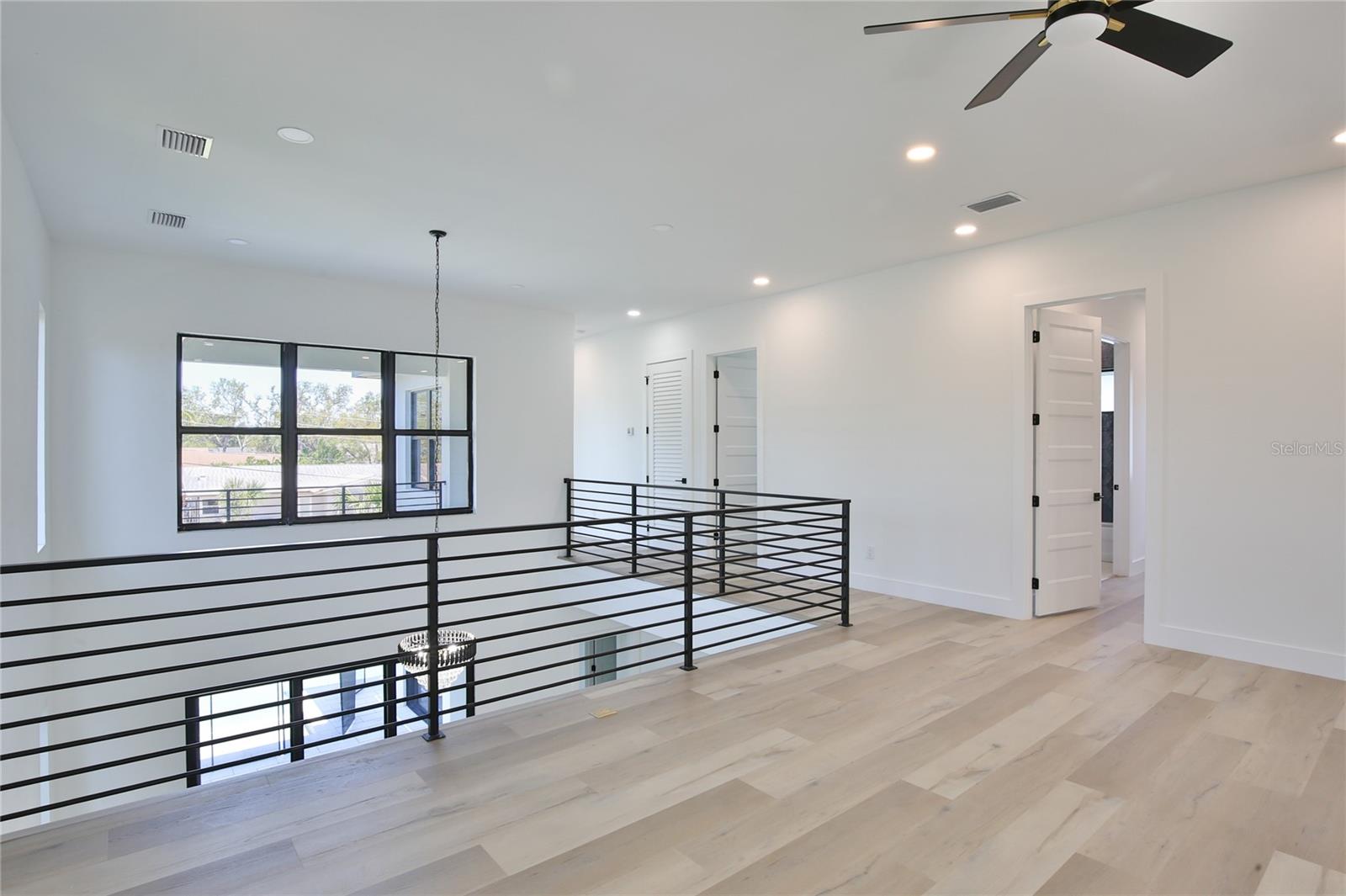 RIDGEWOOD - Residential Lease