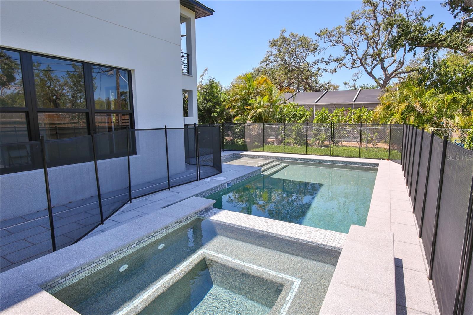 RIDGEWOOD - Residential Lease