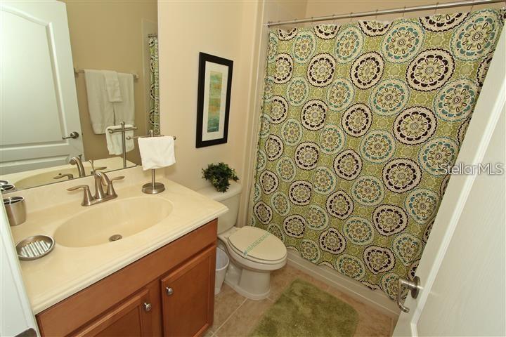 PARADISE PALMS RESORT PH 2 - Residential Lease