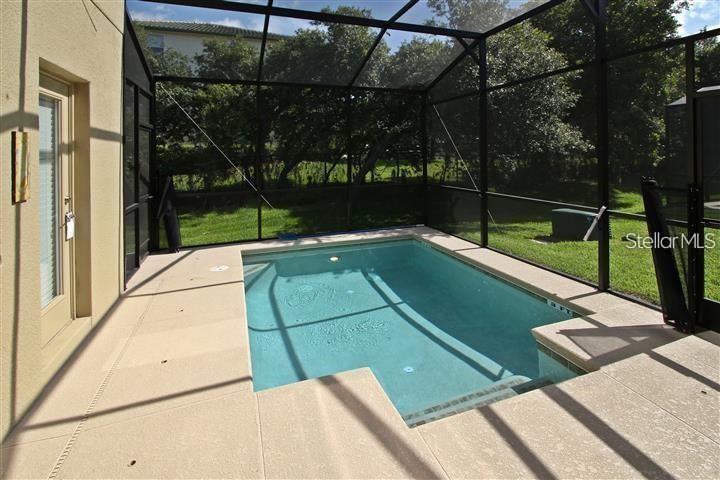 PARADISE PALMS RESORT PH 2 - Residential Lease