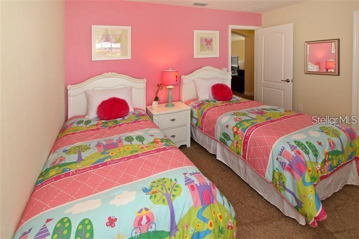 PARADISE PALMS RESORT PH 2 - Residential Lease