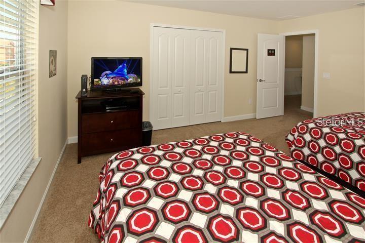 PARADISE PALMS RESORT PH 2 - Residential Lease