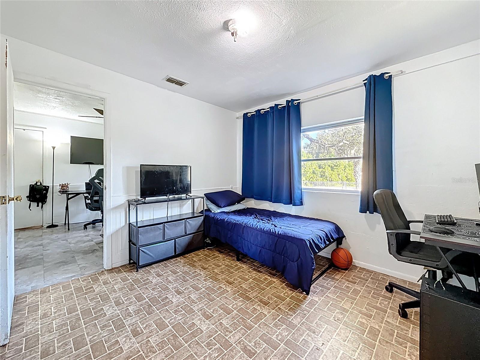 WEEKI WACHEE ACRES - Residential