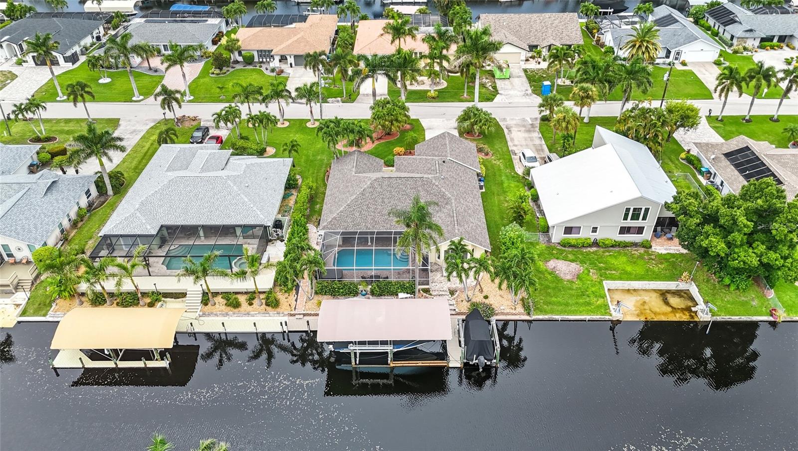CAPE CORAL - Residential