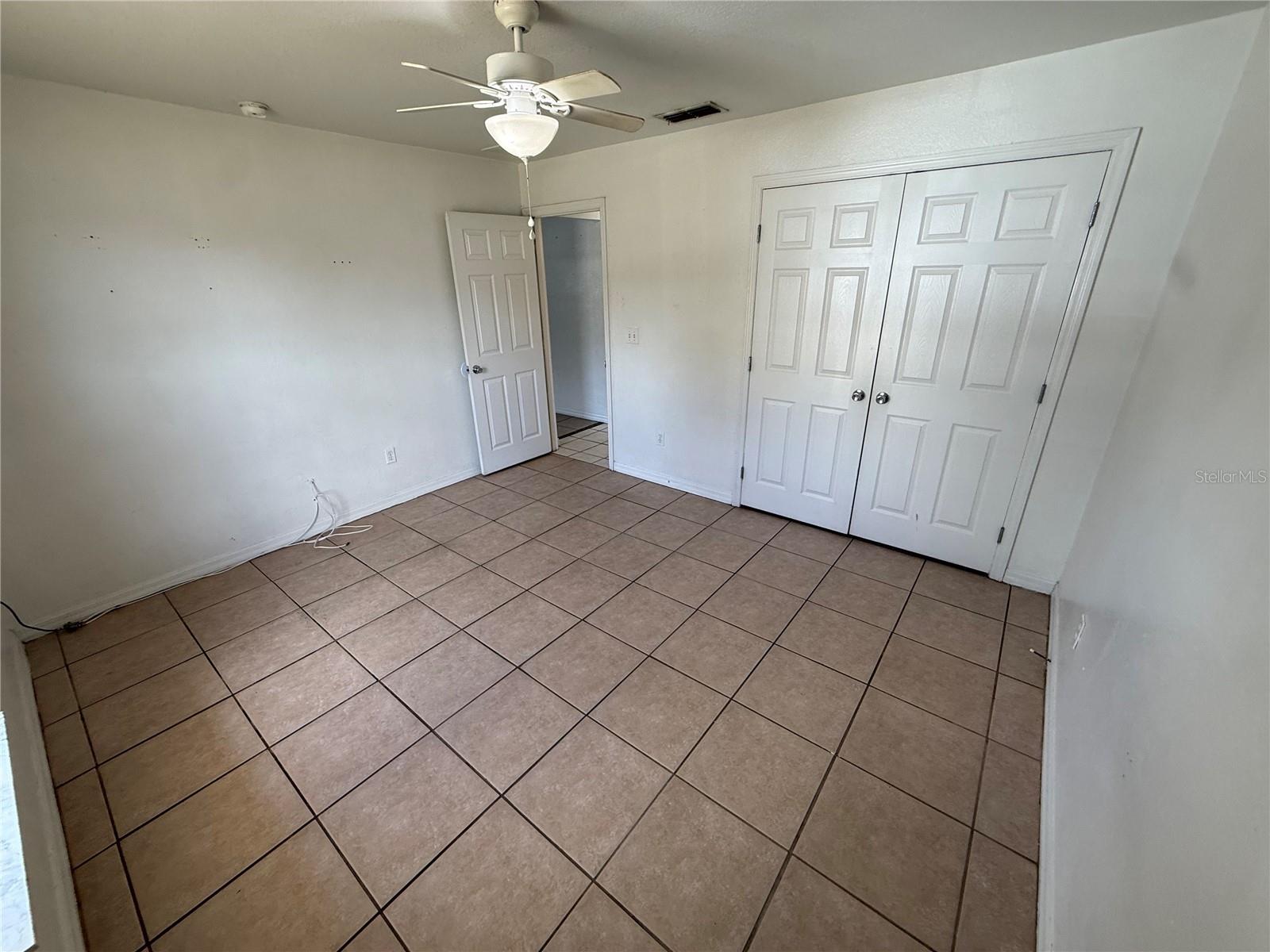 LEIGHTON ESTATE - Residential Lease