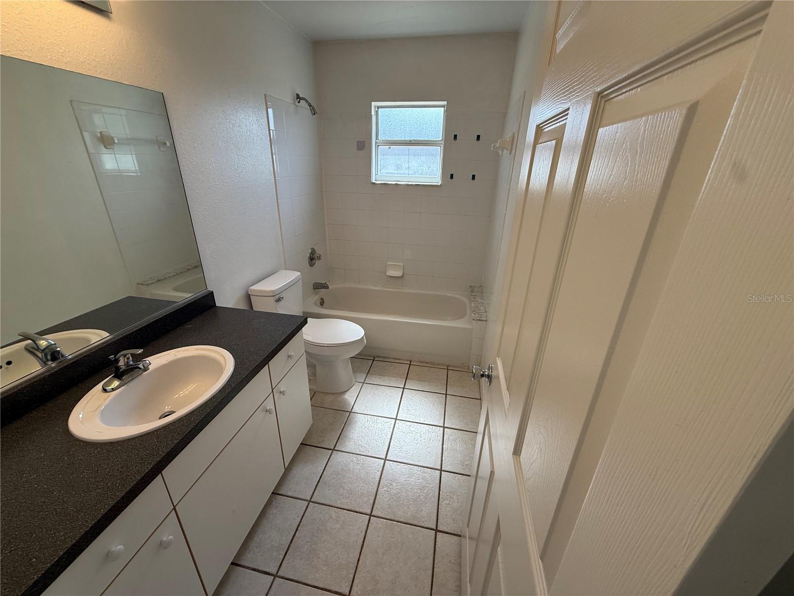 LEIGHTON ESTATE - Residential Lease