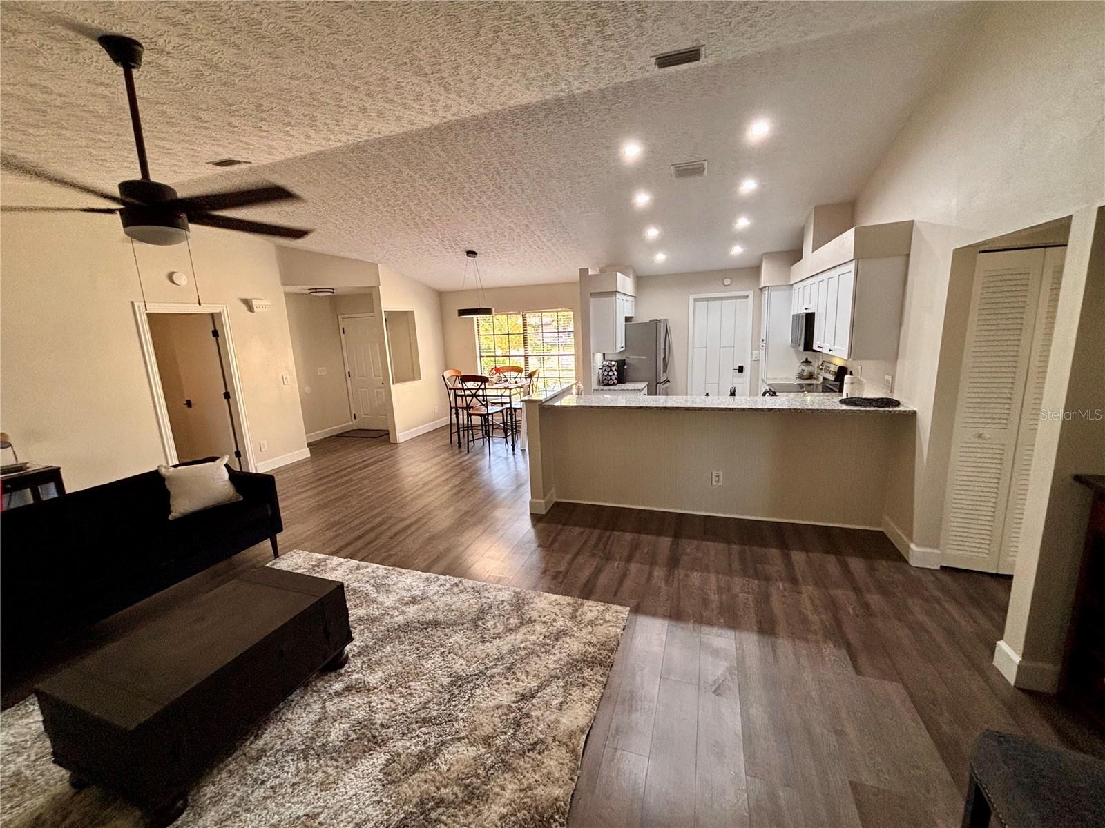 HIDDEN MEADOWS - Residential