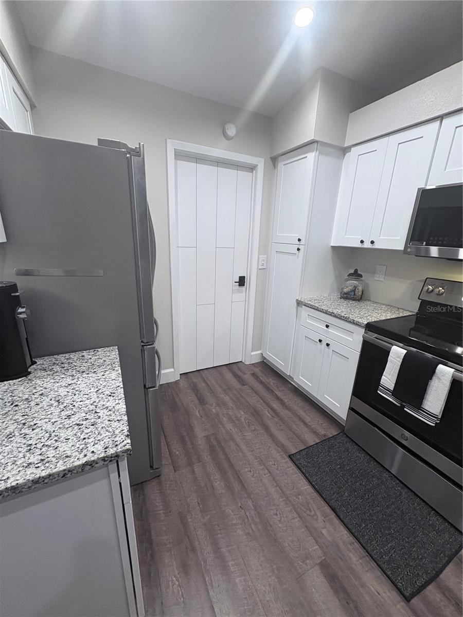 HIDDEN MEADOWS - Residential