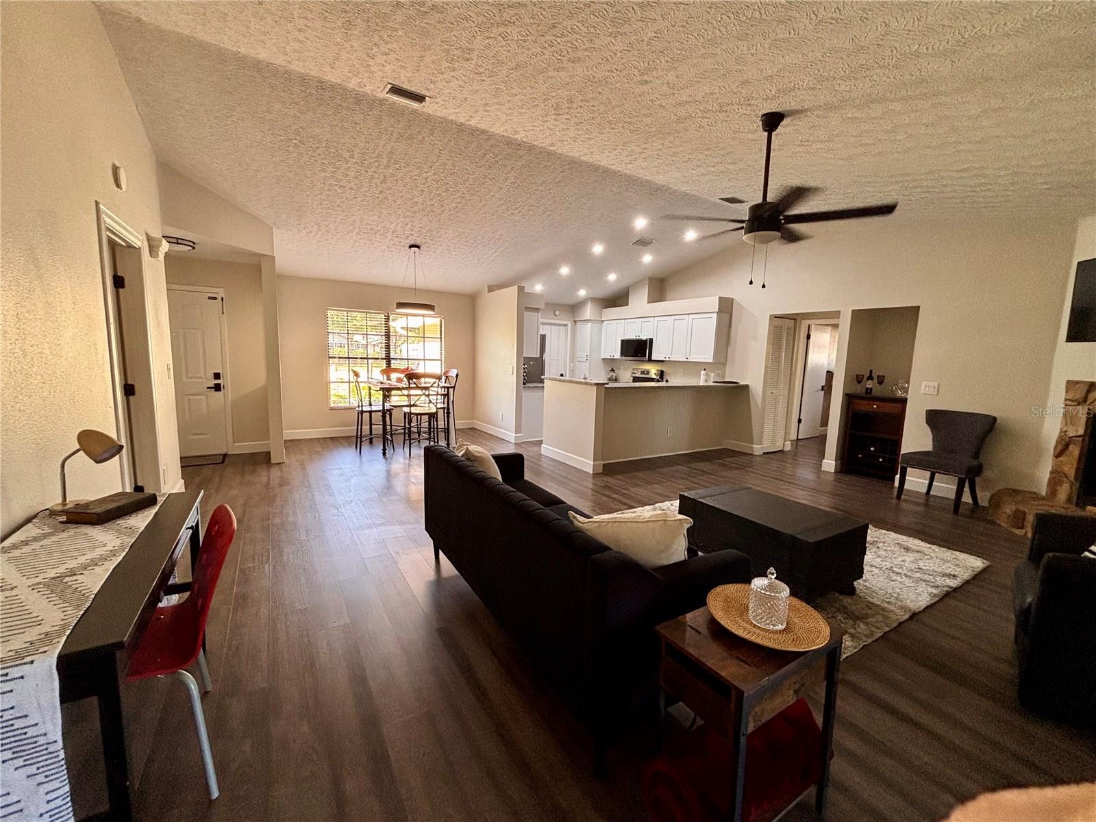 HIDDEN MEADOWS - Residential