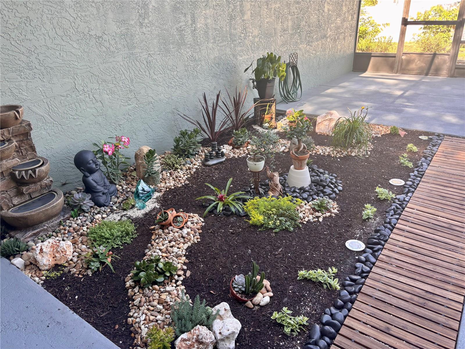 HIDDEN MEADOWS - Residential