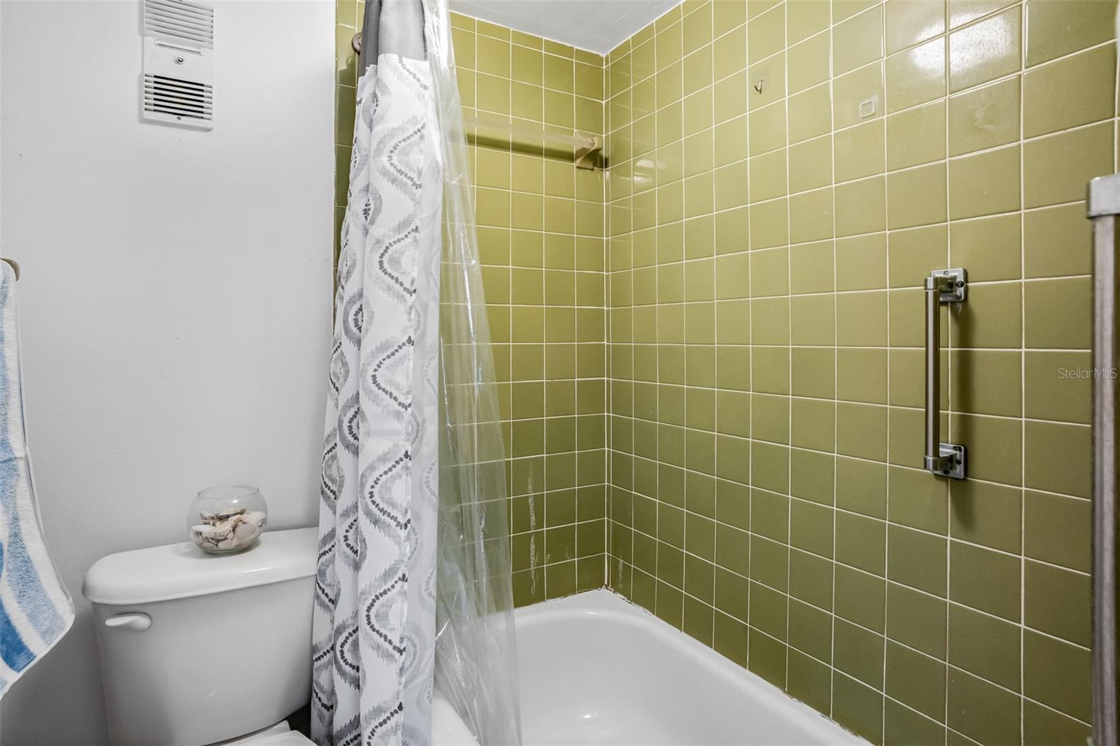 WATERS EDGE 3 CONDO - Residential