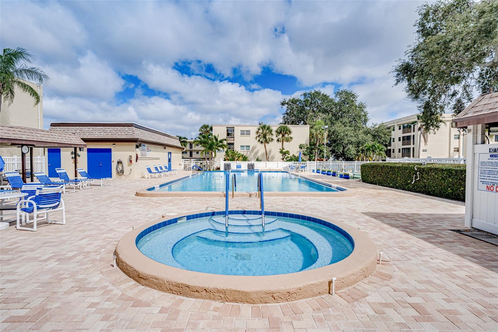 WATERS EDGE 3 CONDO - Residential