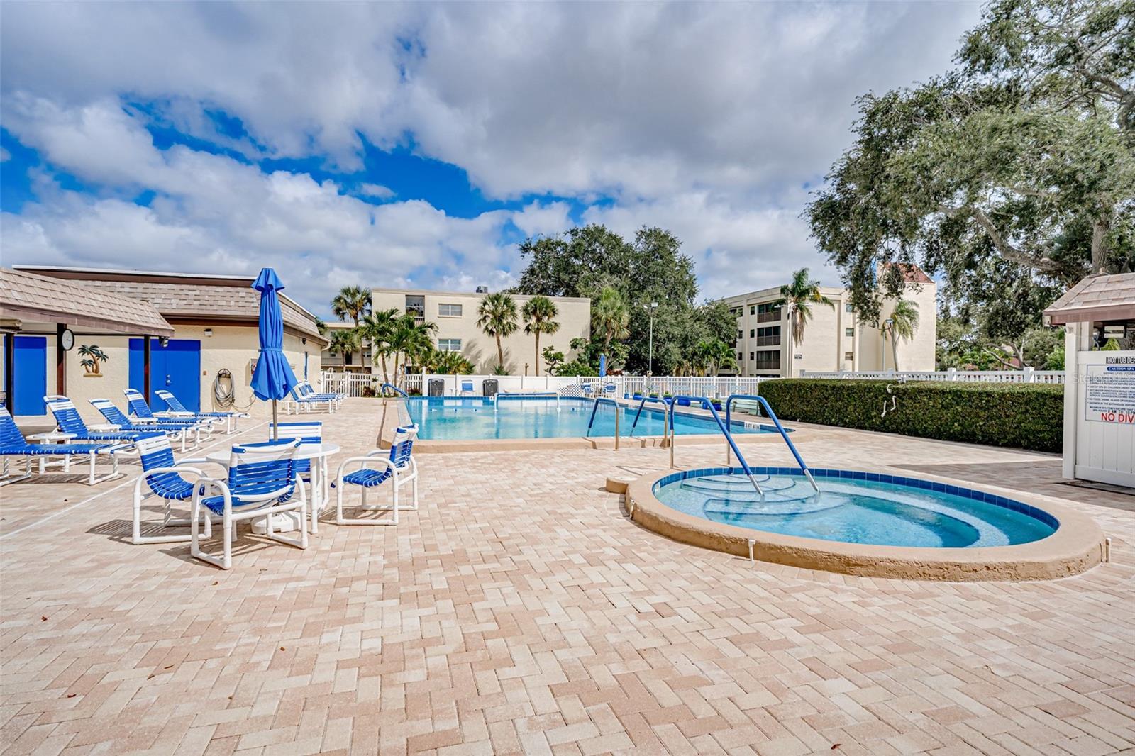WATERS EDGE 3 CONDO - Residential