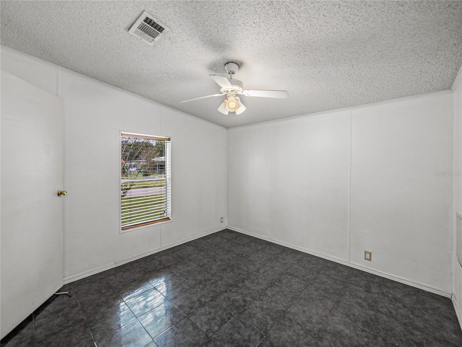 COUNTRY KNOLL PH 02 - Residential