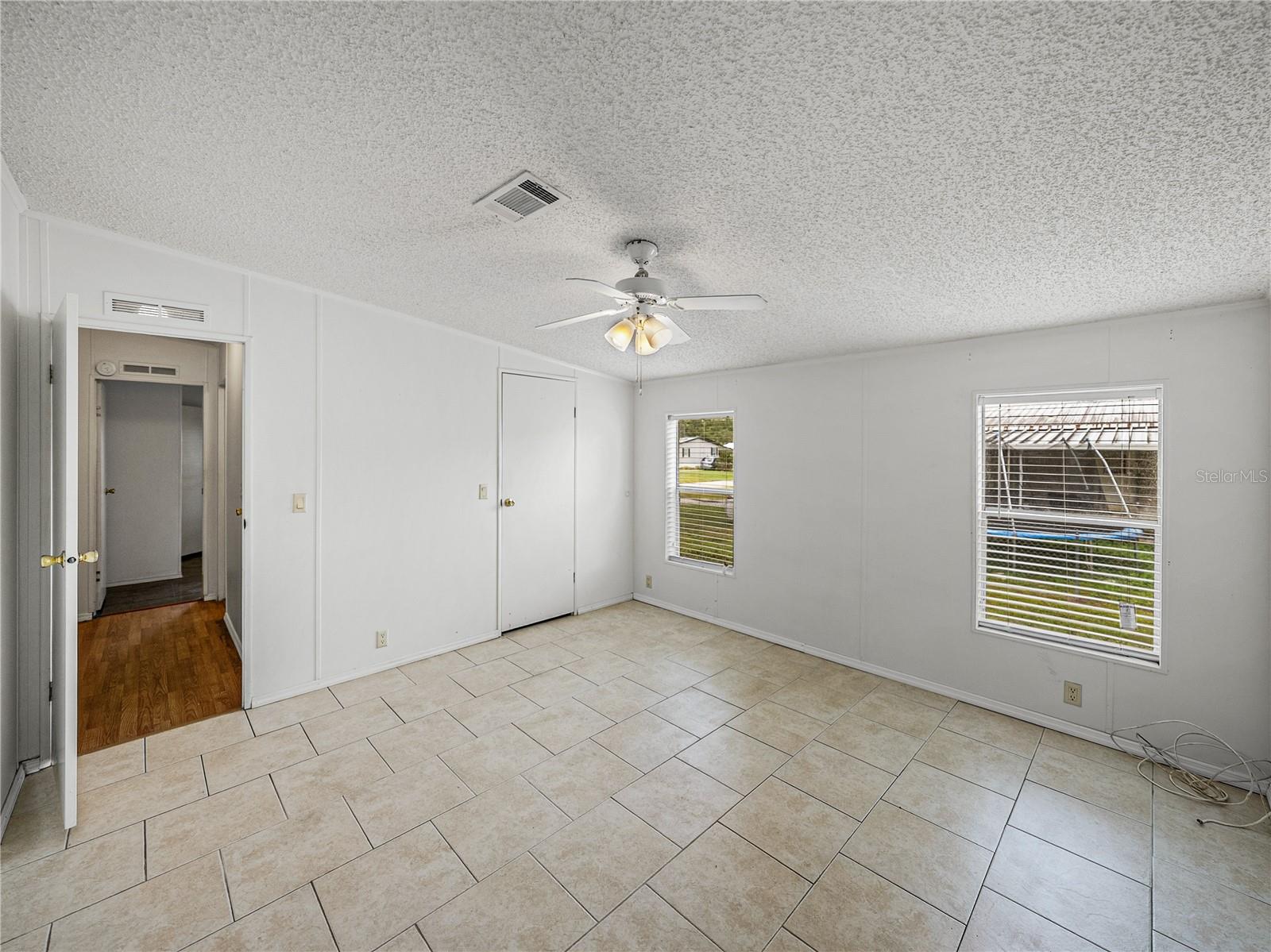 COUNTRY KNOLL PH 02 - Residential