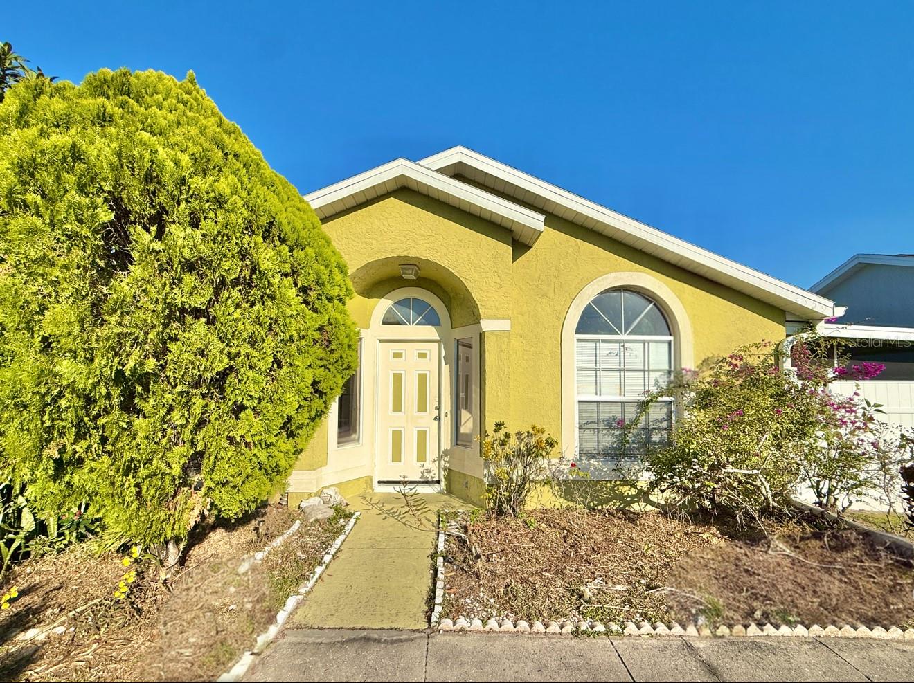 HARBOR TOWN - Residential Lease