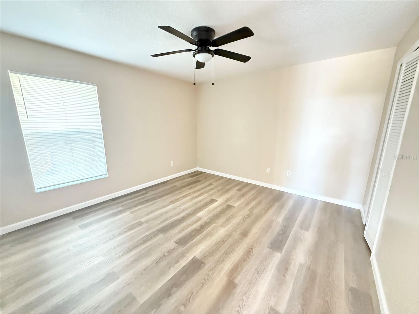 HARBOR TOWN - Residential Lease