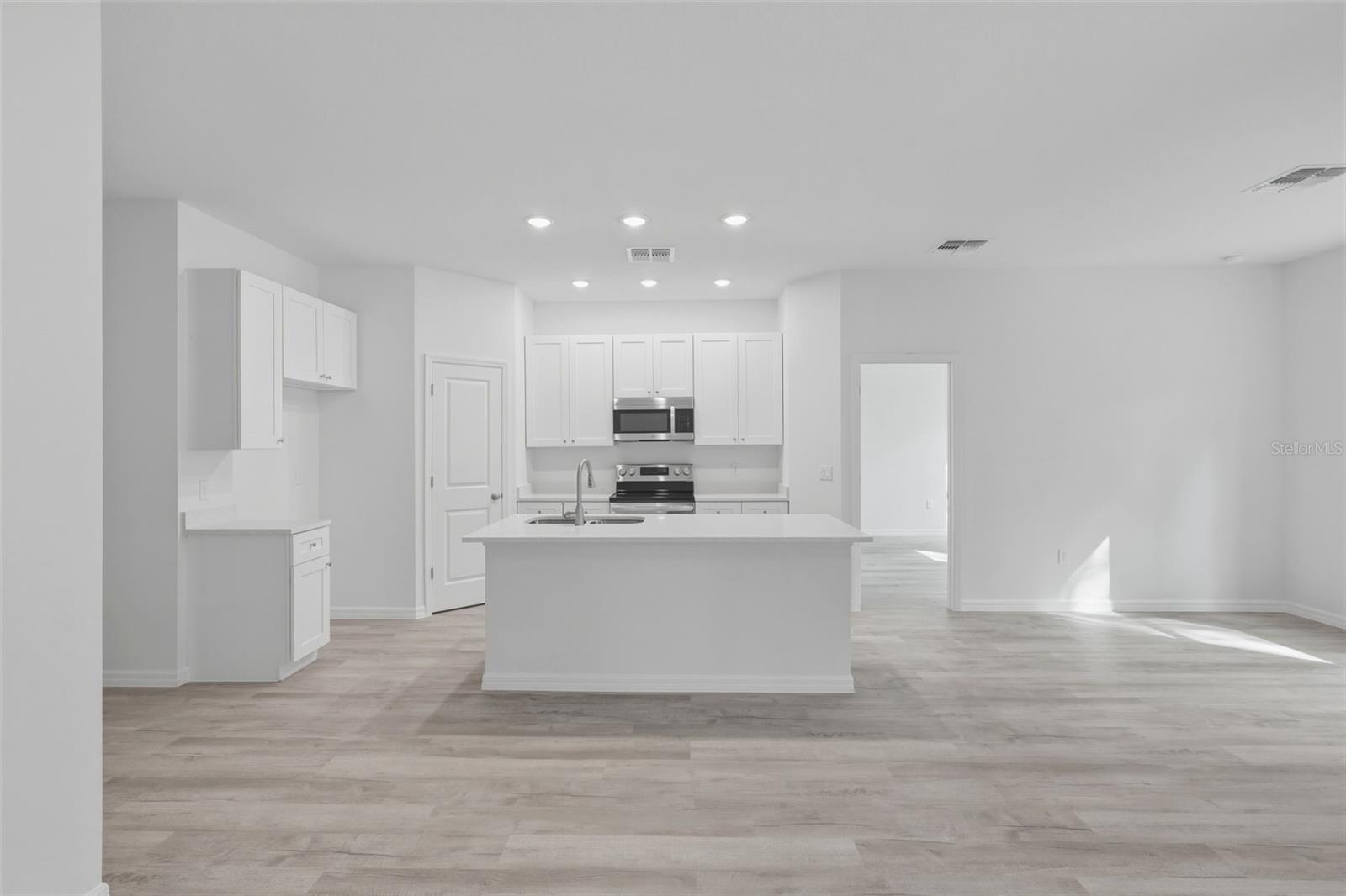 OAKVILLE - Residential