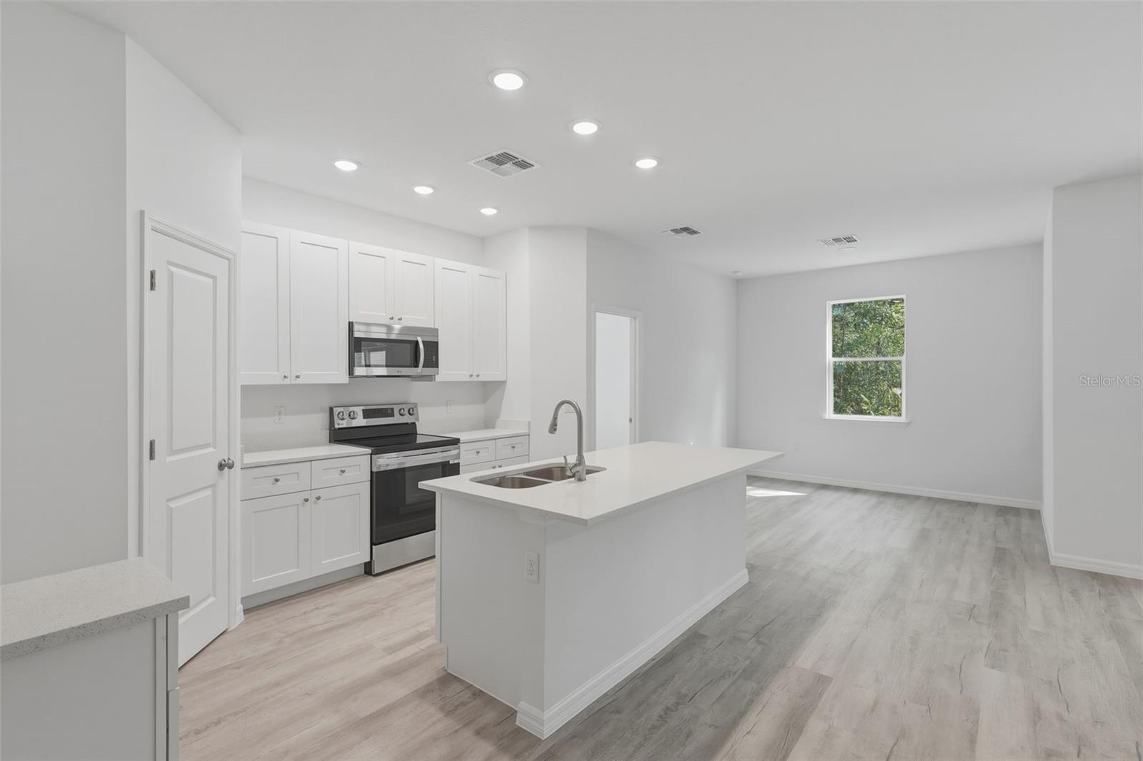 OAKVILLE - Residential