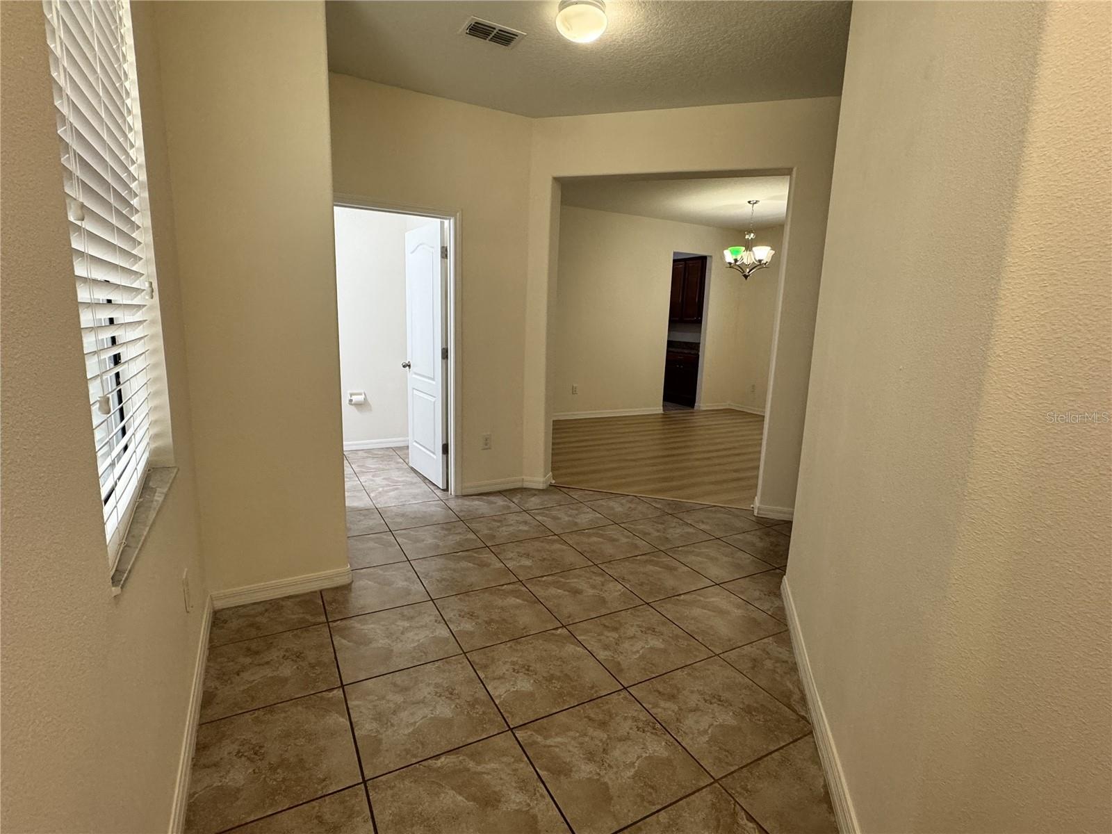 2731 HAMPTON GREEN LANE