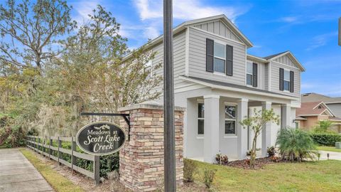 A home in LAKELAND